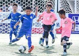 卡利亚里3-3热那亚，维蒂尼亚先拔头筹，阿龙-马丁扳平比分